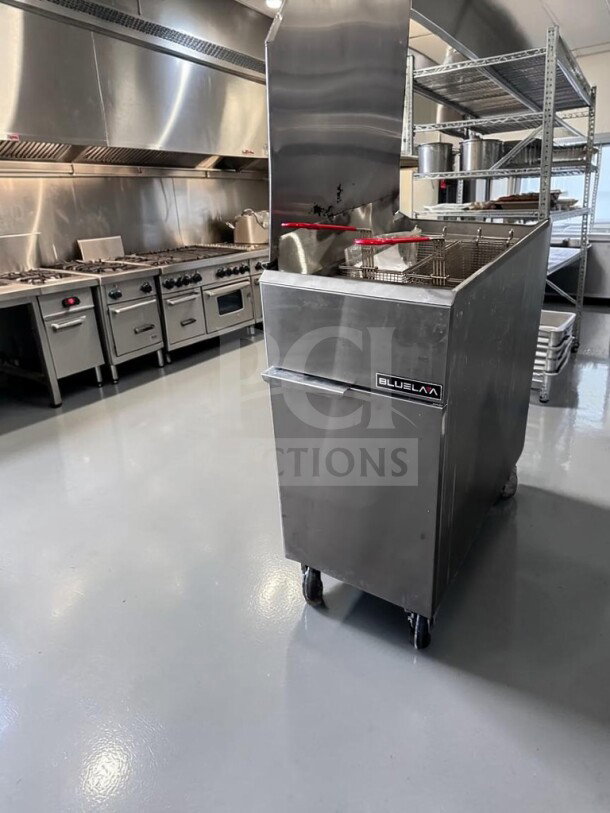 Blue Lava BLF3-NG 40 lb. natural gas fryer, three tube burners, 90,000 BTU, CSA certified, excellent condition, fully operational.