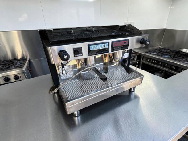 KLüb LT2 Teapresso machine, dual 6L boilers, 220–240V, 5,500W, ETL listed. Remarkable condition, fully tested, operational.