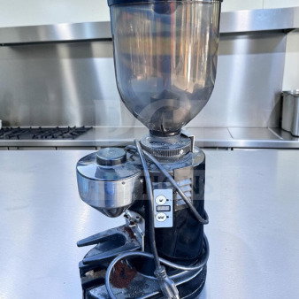 Gino Rossi RR45 espresso grinder, first-class condition, 1.2 kg hopper, 63.5 mm flat burrs, tested and operational, 120V.
