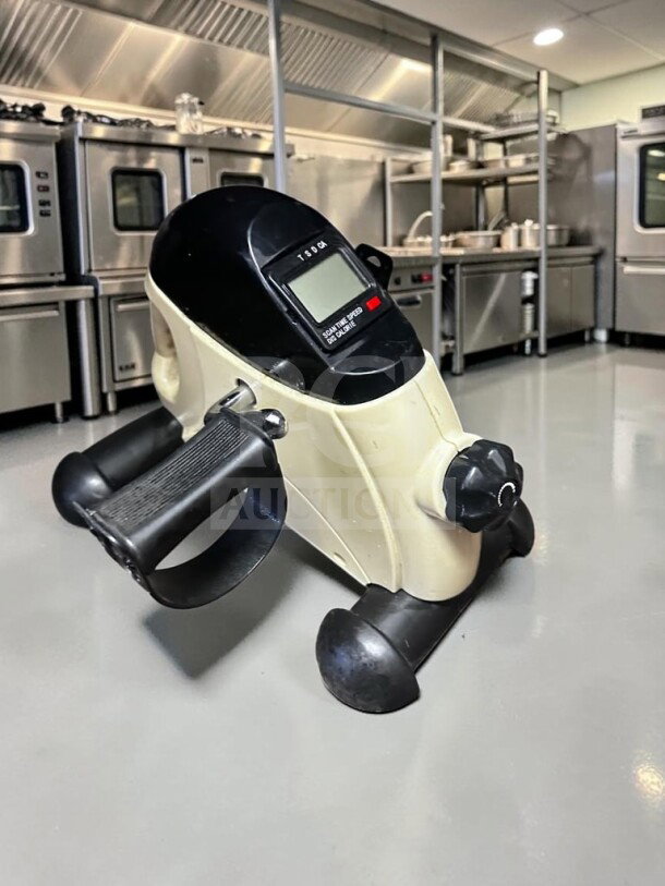 Optimal Condition YOSUDA YBM-1 Mini Exercise Bike, portable, adjustable magnetic resistance, LCD monitor, fully functional.