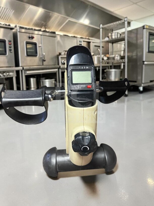 Optimal Condition YOSUDA YBM-1 Mini Exercise Bike, adjustable magnetic resistance, LCD monitor, fully tested, model YOS-S-EXE-1285.