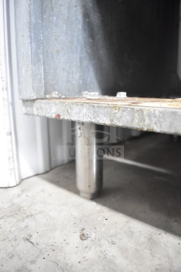 Entree F3-N commercial fryer leg, sturdy stainless steel, supports 90,000 BTU capacity, used condition.