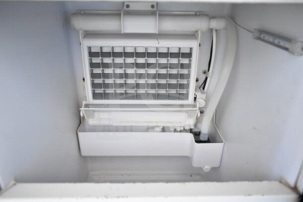 Sdzt SDZ-45 Commercial Undercounter Ice Machine interior, 120V, 1-phase, clean condition, visible ice mold and water lines.