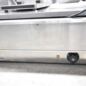 Omcan 43623 commercial warming drawer, stainless steel, single drawer, 110-120V, adjustable dial, power switch, lightly used.