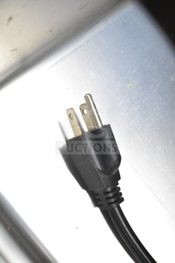 Black power plug for Omcan 43623 Commercial Countertop Single Drawer Warming Drawer, 110-120 Volts, 1 Phase.
