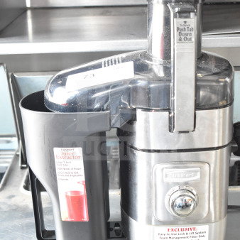Cuisinart CJE-1000 Countertop Juicer, 120V, 1 Phase. Features 5 speeds, juice extractor with large feed tube; good condition.