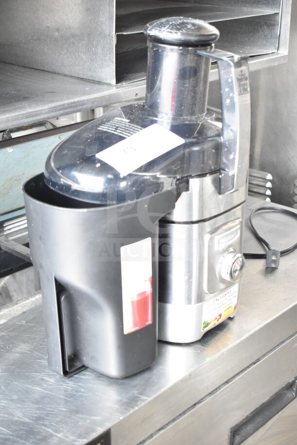 Cuisinart CJE-1000 countertop juicer, stainless steel, 120 Volts, 1 Phase, with large pulp container and control dial.