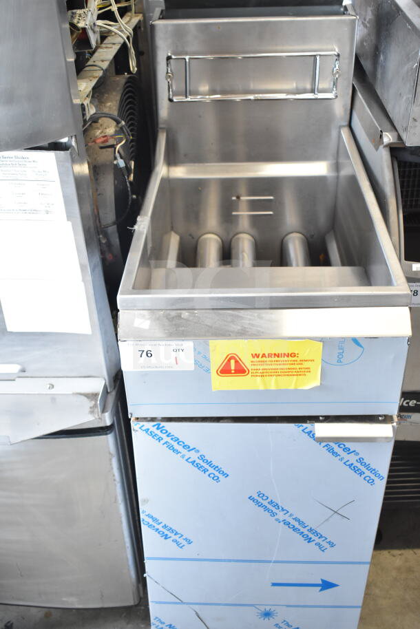 2022 KUT50FRN50SNG commercial floor-style natural gas deep fat fryer, stainless steel, excellent condition, protective film.