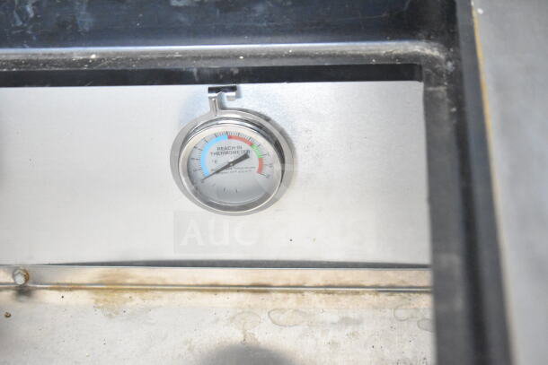 2017 True TFP-32-12M commercial sandwich salad prep table, missing lid, 115 volts, 1 phase, features reach-in thermometer.