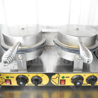 XC-XG-2 Countertop Double Waffle Cone Maker, stainless steel, dual controls, 110V, 1 Phase. Excellent condition.