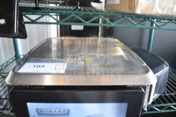 2016 Hobart HTi-LH commercial scale, stainless steel, tested working, no power cord, 120/208-240V, 1 phase.
