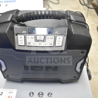 Ion speaker with control panel, features mic and USB inputs, volume controls. In good condition, display model for auction.