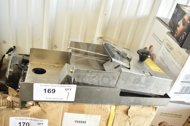 Prince Castle 970-DDA Bagel Saber/Slicer, stainless steel, with adjustable slicing guide, good condition, auction tag visible.