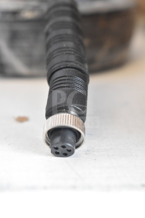 Box of 10m cables in original packaging. Features durable connectors and robust insulation; suitable for various applications.