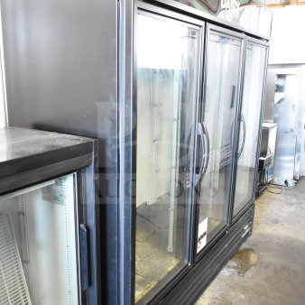 2019 True GDM-72-HC Commercial 3 Door Cooler, black, 115V, 1 phase, in good condition with glass doors.