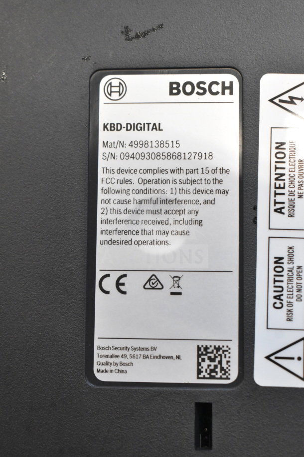 Bosch KBD-Digital IntuiKey Series Security Keyboard, FCC compliant, Mat/N: 4998138515, S/N: 094093085868127918.