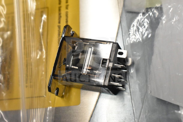 New Alto-Shaam RL-39554 Dual Solid State Relay, 50A, in original packaging. Part of a scratch and dent auction lot.