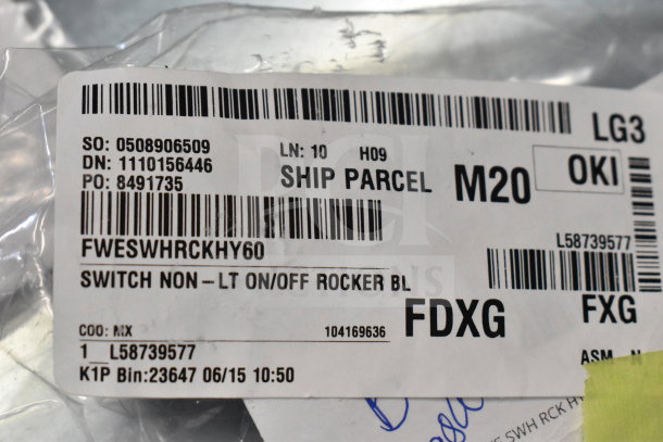 Label for FWE SWH RCK HY60 non-lit on/off rocker switch, code MX, with shipment and product codes visible.