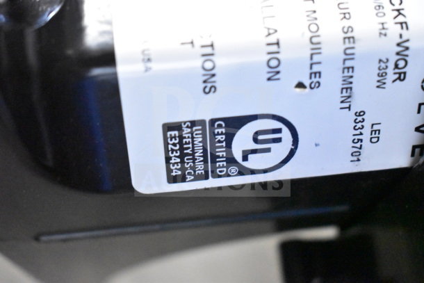 LED light fixture, UL certified, model 93315701, 239W, 60Hz, labeled with safety mark E323434.