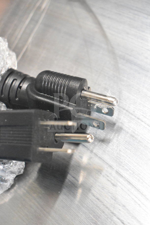 Power plugs for a 2025 Avantco 177PG400S Commercial Dual Panini Sandwich Grill, showing new condition.