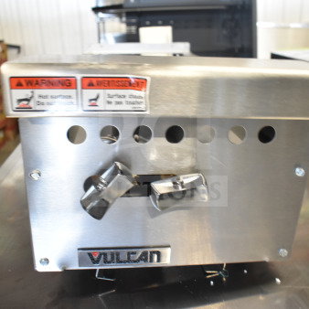 BRAND NEW Vulcan VCRH12-1 12" 2 Burner Countertop Range, 50,000 BTU, natural gas, with warning stickers visible.