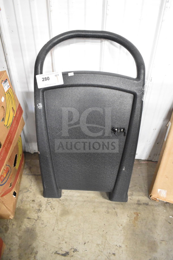 Black Viper Shovelnose vacuum handle; brand new with minor scratches, auction tag reading "280" visible on top.