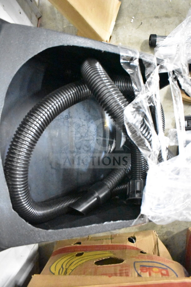 Brand new Viper Shovelnose wet/dry vacuum handle, coiled in box. Scratch and dent condition. Plastic wrap visible.