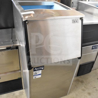 Brand new 2025 Avantco 194EBIN40022 22" stainless steel ice storage bin. Minor scratches, holds 400 lbs.