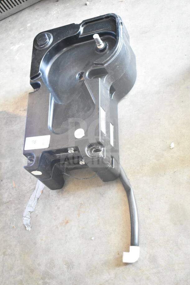 Taylor SB25 Black Blending System Panel, gently used, visible hardware, with label showing item number 68.