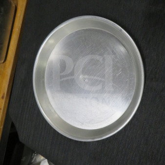 American Metalcraft 9.5-inch round pan, silver finish, gently used condition, model 12XBID, ideal for baking.
