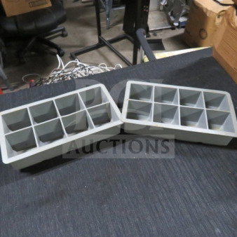 Silicone mold set, 2XBID, with two trays, 8 compartments each, in good condition, suitable for casting or baking.