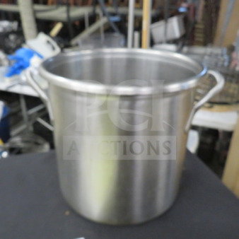 Vollrath 24qt stainless steel stock pot, durable with sturdy handles, ideal for large-batch cooking, in good condition.