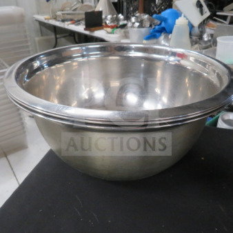 12x6 stainless steel mixing bowl with polished finish, model 3XBID. Gently used, no visible dents or scratches.