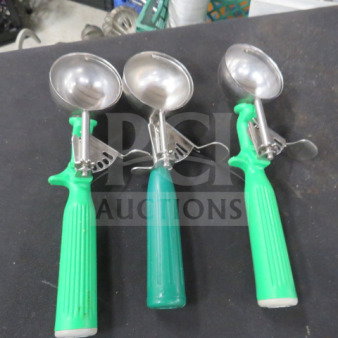 Three green-handled dishers, stainless steel scoops, ribbed grips, set of three, good condition, 3XBID model.