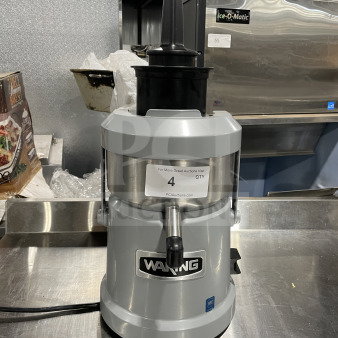 Waring Commercial Electric Pulp Eject Juice Extractor, Model WJX80X, 120V, grey, working condition, countertop design.
