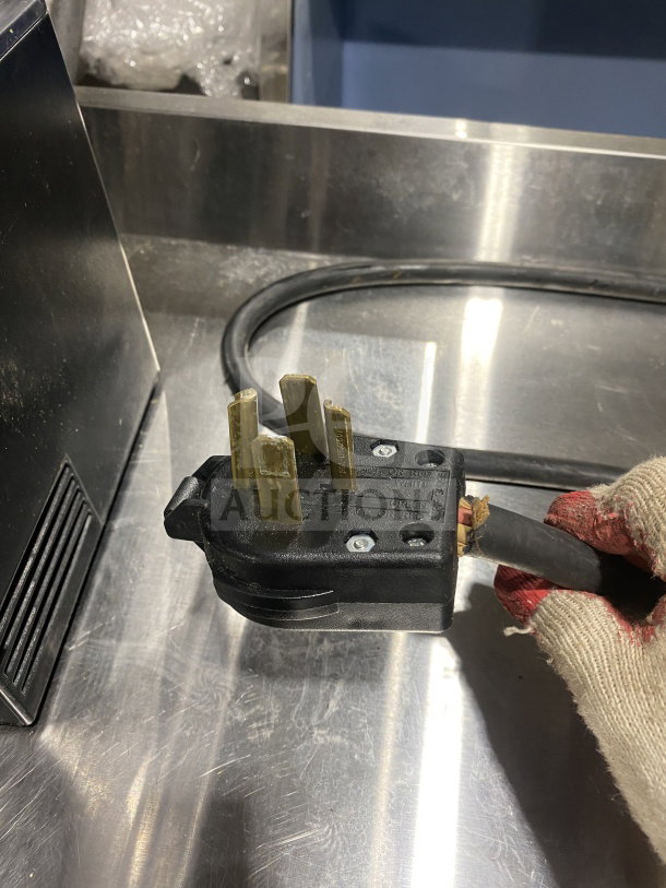 Bunn commercial coffee machine plug view; stainless steel with 5 warming stations, model CRTF535, 120/240V, working condition.
