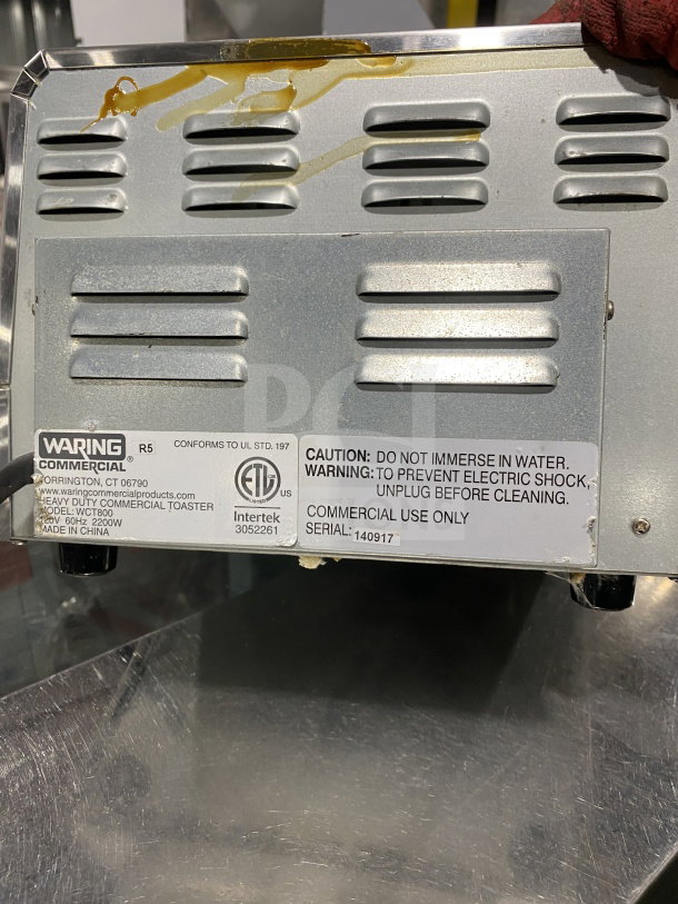Waring Commercial WCT800 4-slice toaster, stainless steel, heavy-duty, model WCT800, 120V, on legs, working condition, serial 140917.