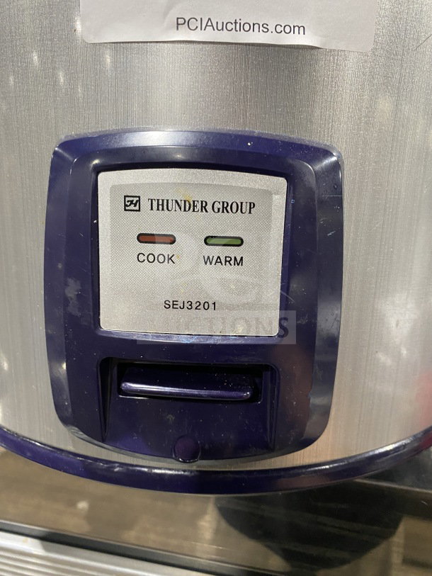 Thunder Group SEJ3201 30-cup stainless steel rice cooker with hinged lid, digital controls, cook/warm settings, working condition.