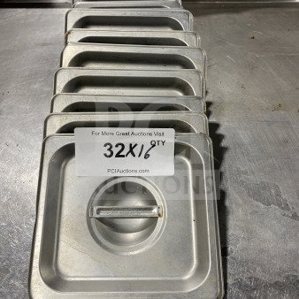 Winco SPSCS stainless steel 1/6 pan lids, commercial use, model SN: 11294400830. Set of eight, good condition.