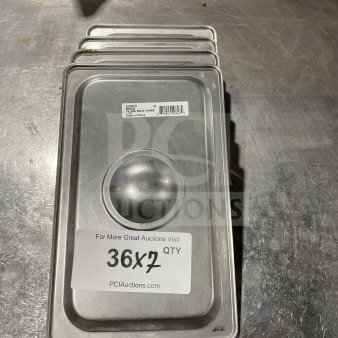 Winco stainless steel 1/4-size steam table pan cover, model SPSCQ, with recessed handle and visible barcode label.