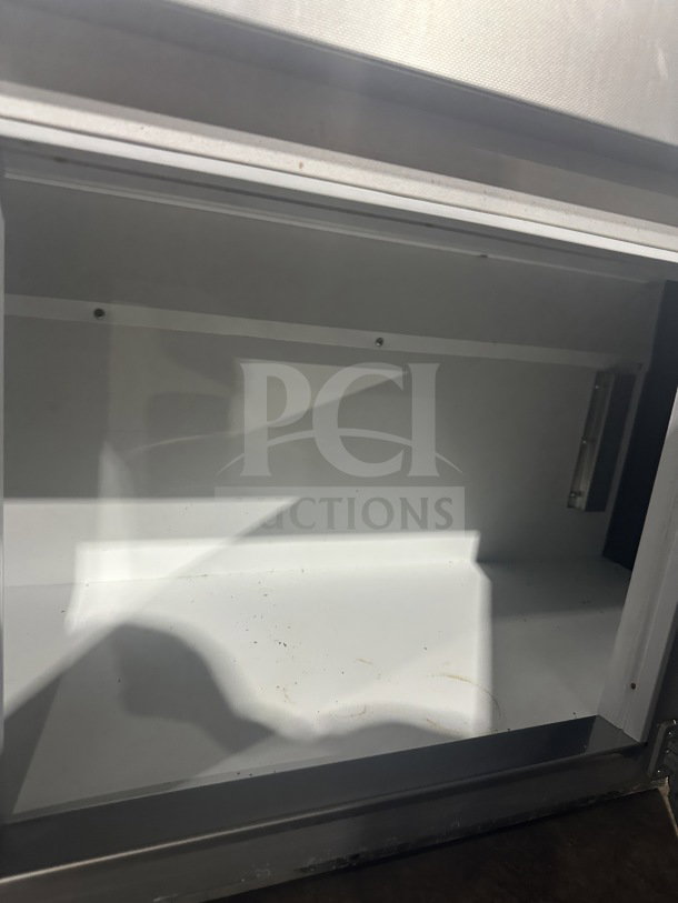 Senkar NETA4FT refrigerated display case, clear glass, sliding doors, no compressor, black base, used condition.