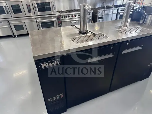 Migali C-DD60-2-HC beer dispenser, 60.8", two-door, two single-tap towers, high-grade condition. 15.8 Cu. Ft., 115V.