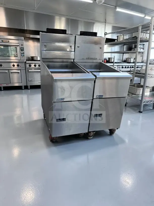 Pitco VF-35S commercial gas floor fryer, 15.63", 35-lb oil capacity, 70,000 BTU, tested & operational, stainless steel.