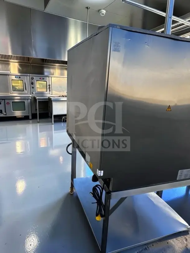 Rational iCombi Pro 10-Full Size Electric Combi Oven, immaculate, with stainless steel stand. Holds 10 full-size sheet pans.