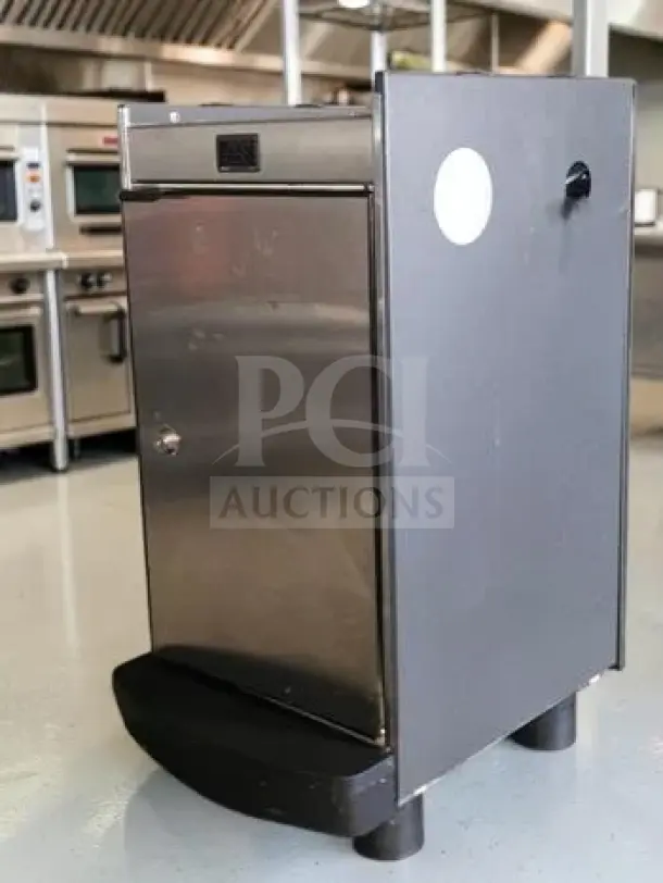 Egro KS9 commercial milk refrigerator, 6.5-liter capacity, stainless steel, integrated pump, tested, operational condition.