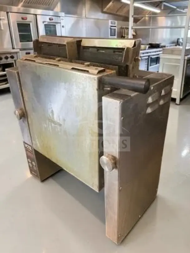 Star VCTE13S Ultra-Max® commercial vertical contact toaster, electronic controls, high-grade condition, fully operational.