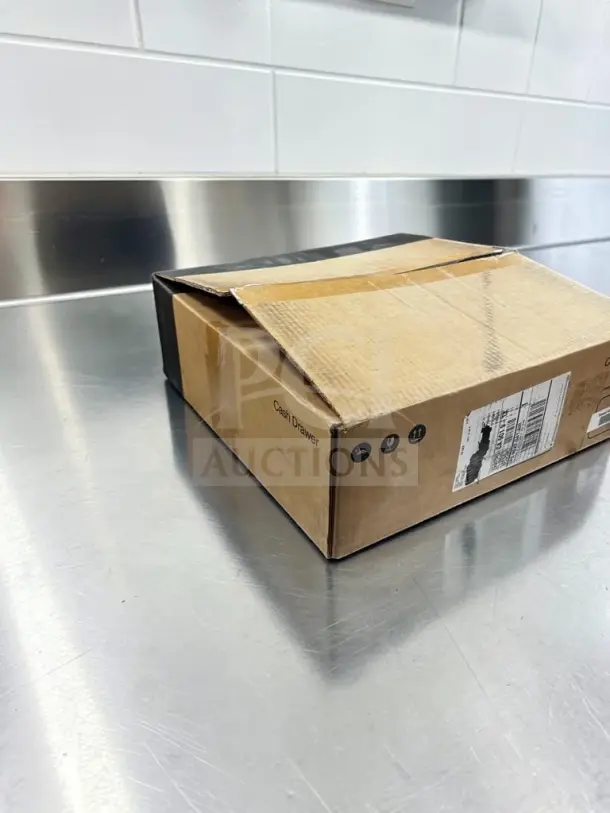 Toast TC200 POS Cash Drawer in new/open box; printer-driven, lockable with key, removable till. Model 410A2-455.