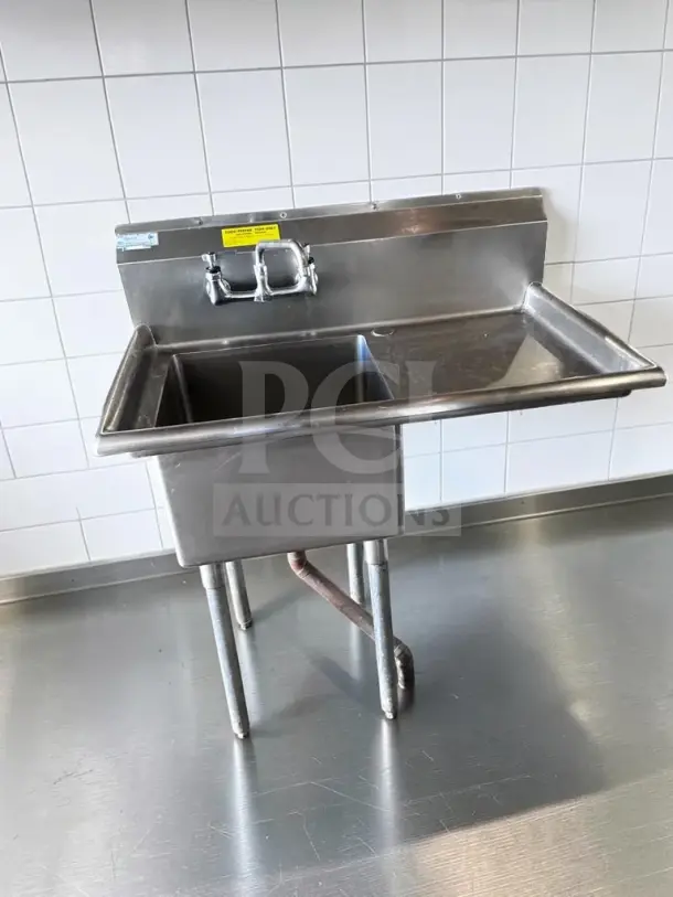 Green World by Turbo Air TSA-1-12-R1, 39" one-compartment sink, 18"×18"×12" bowl, 18" right drainboard, NSF certified, faucet included.