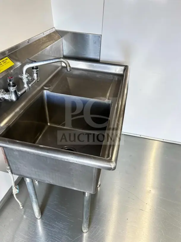 Green World by Turbo Air TSA-1-12-R1 stainless steel sink, 39" with 18"×18"×12" bowl, 18" right drainboard, faucet included.