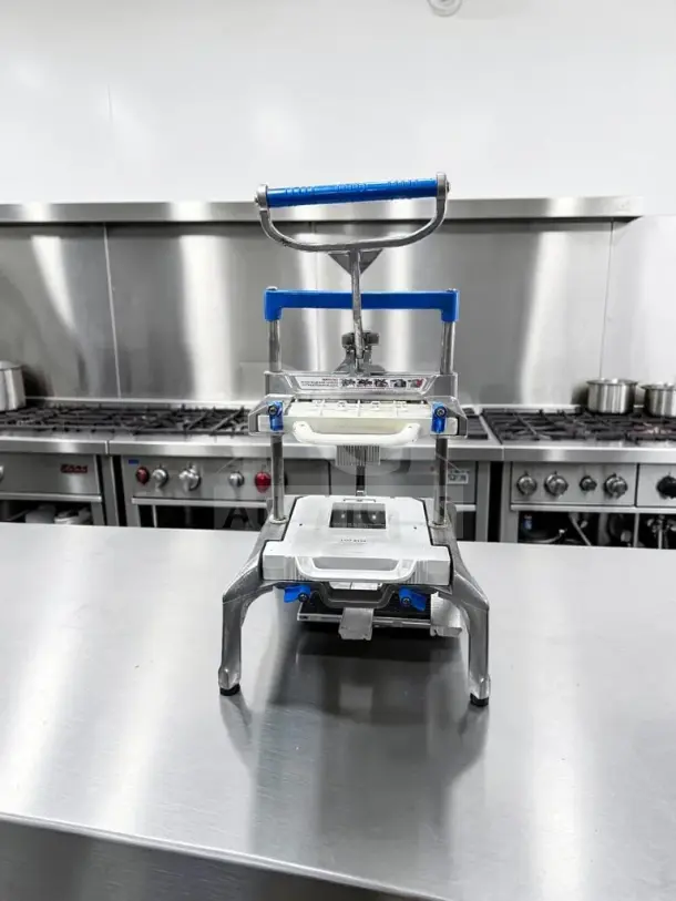 Prince Castle 980-000-00 Saber King fruit and vegetable slicer, NSF certified, manual operation, optimal condition, tested for commercial use.